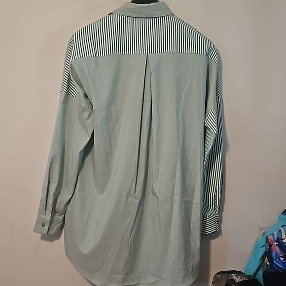 12th Tribe woman button up shirt NEW - Picture 6 of 7
